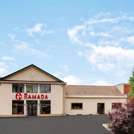 Ramada By Wyndham Flemington Hotel Eksteriør billede