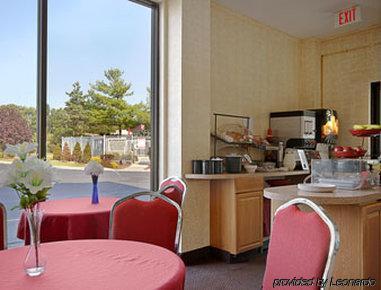 Ramada By Wyndham Flemington Hotel Restaurant billede
